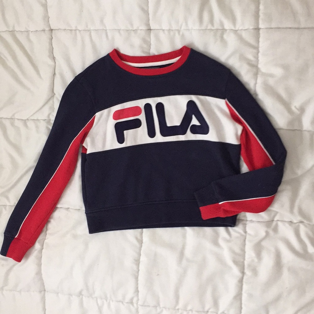 Sporty FILA Cropped Crewneck Sweater